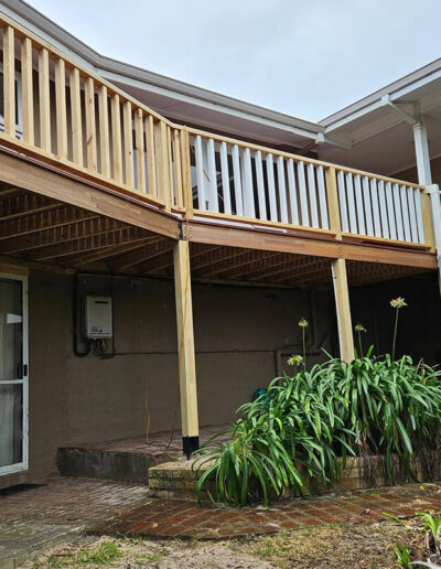 Timber entry steps for a residential home